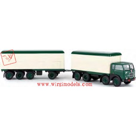 BREKINA BK58420 - FIAT 690  Millepiedi con rimorchio isotermico colore rosso